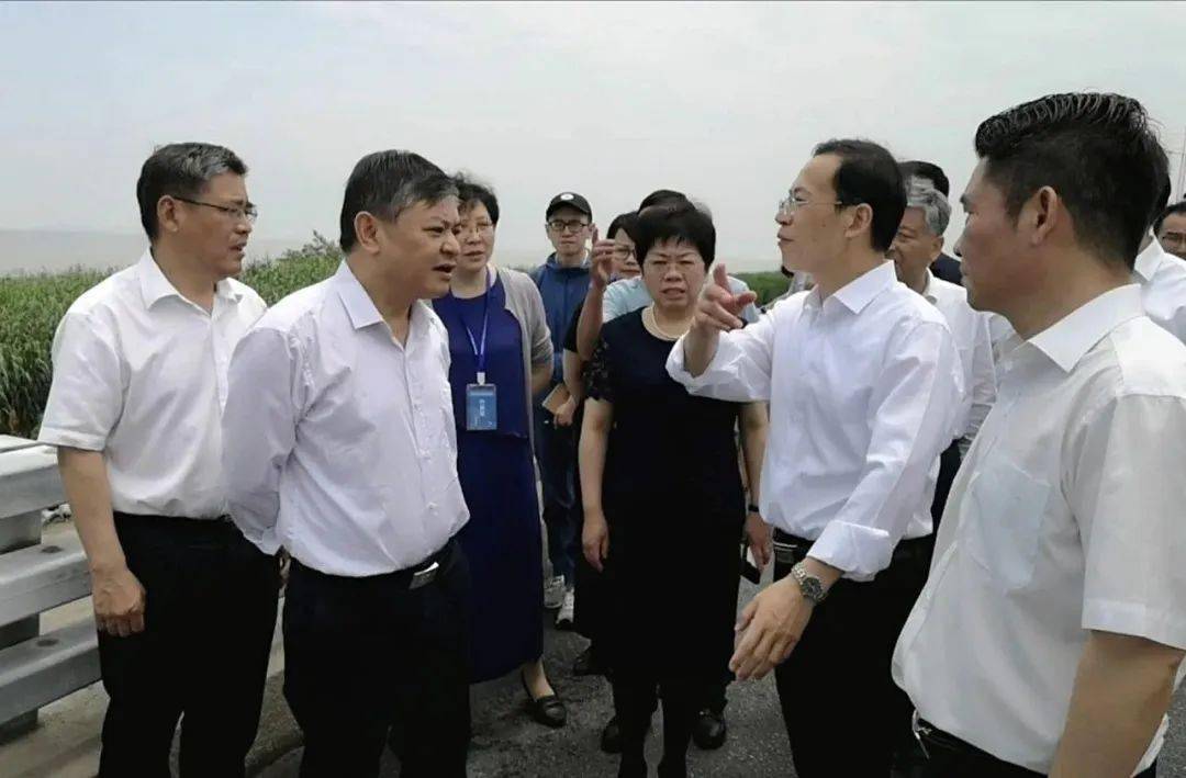生态环境部部长黄润秋带队赴湖州调研生态环境工作