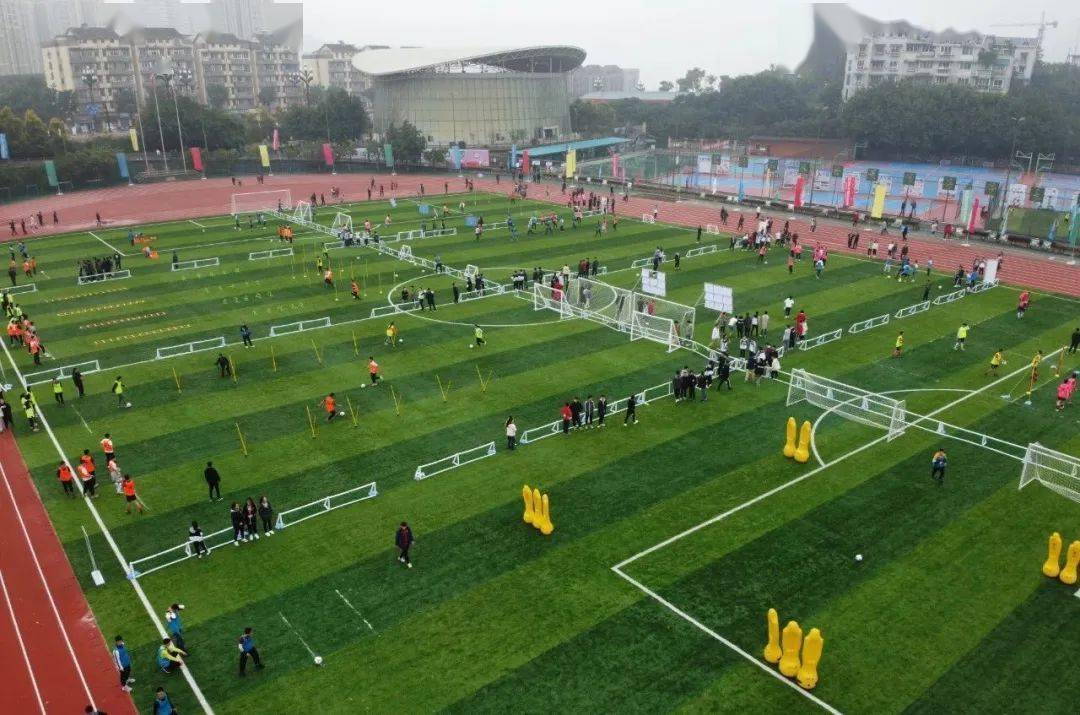 踢足球能不能上好的大学?教育部给出了答案!