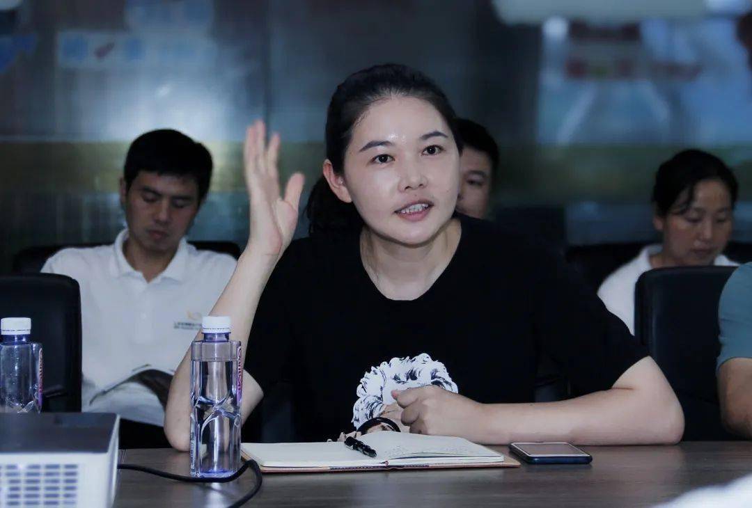 厦门国贸股份周泳一行莅临神爽总部科技园考察交流,共同探索供应链