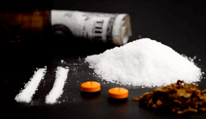 随着可卡因的流行越来越多的人上瘾甚至出现可卡因中毒致死的报告这才限