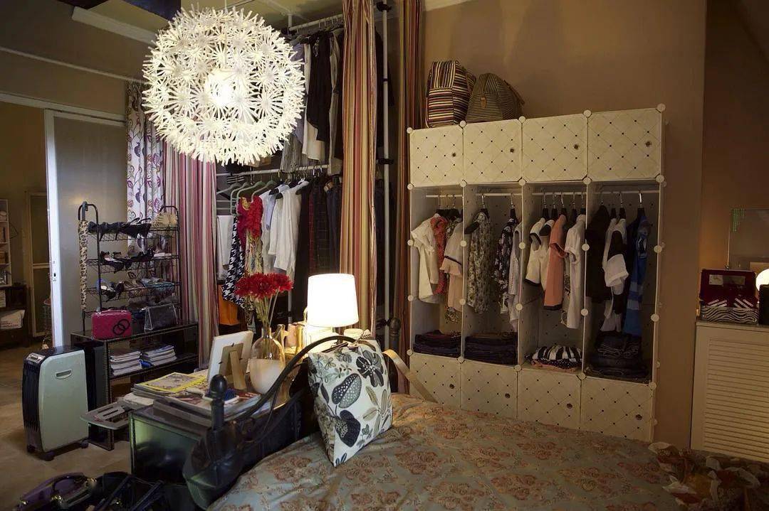 什么时候才能有属于自己的房间 faa0d4b4beba43119e1a6a5cbf53dc0d.jpeg