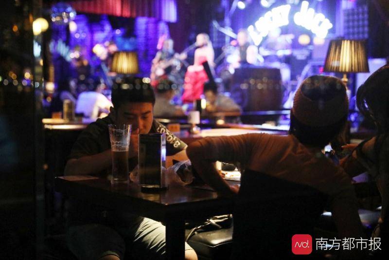 消费|Young城Yeah市！广州夜间消费节开幕，持续至10月