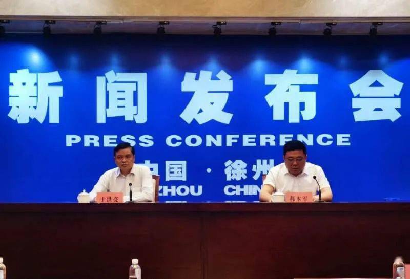 gdp和贫困标准关系_贫困山区的孩子图片