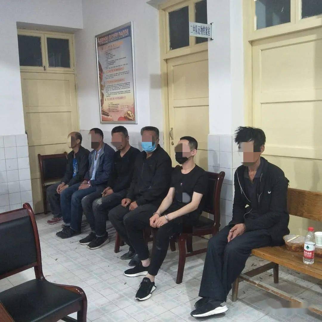甘谷公安连续抓获吸毒人员6名