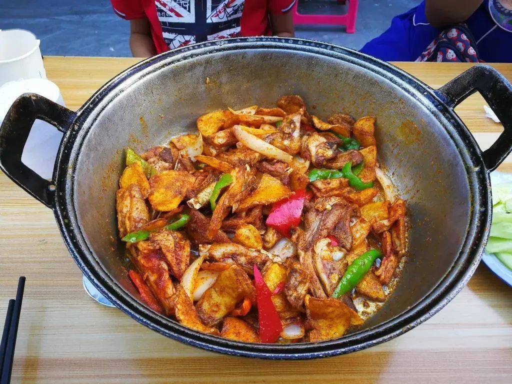 品尝极致美食盛宴--炕锅羊肉,手抓羊排,酿皮子,牦牛肉汤锅……去甘南
