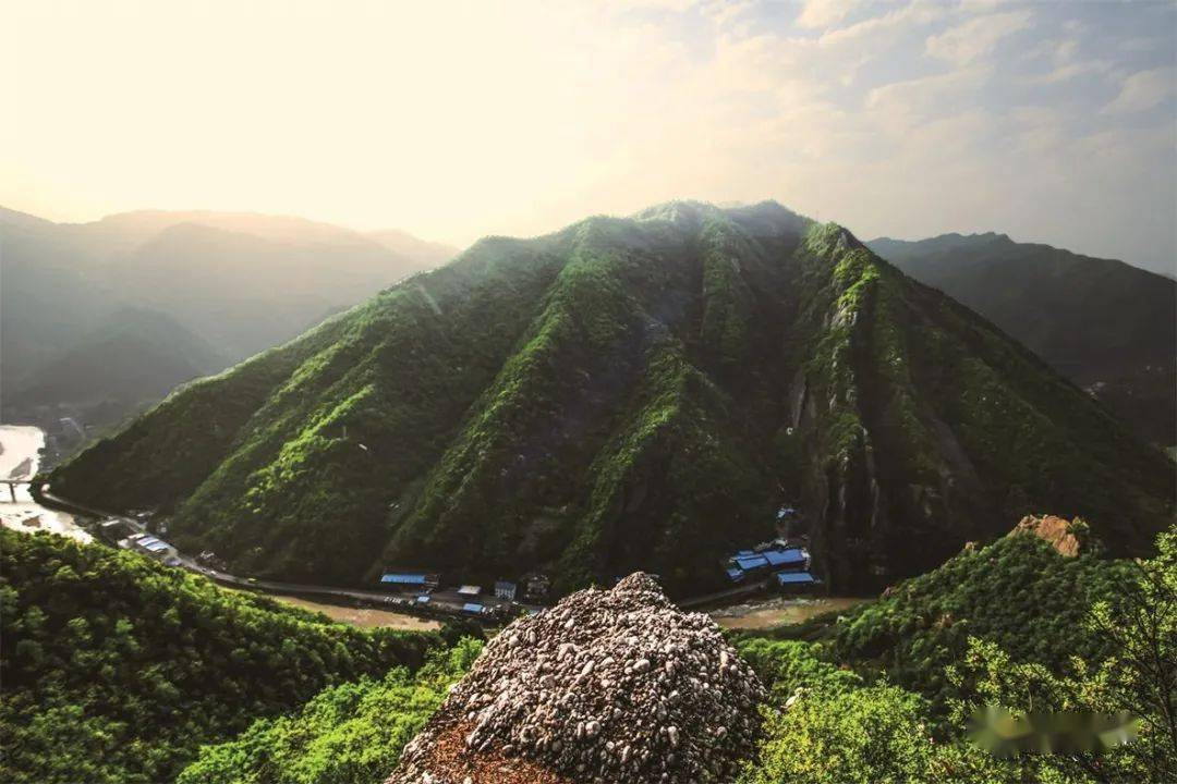 《我要去万源—城边美景(一)