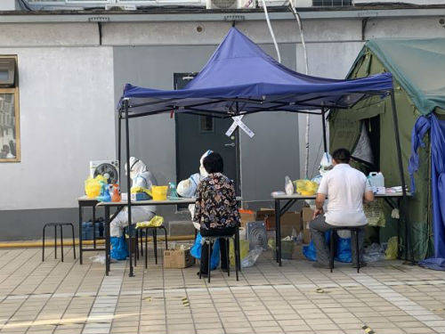 记者亲历咽拭子核酸检测：费用260元60秒完成