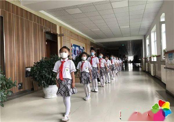 小学1,2年级返校 延吉市5万名中小学生全部复课