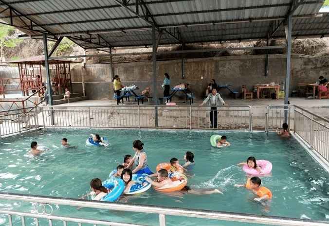 乡村旅游看临沧丨幸福小镇——在温泉里洗净铅华