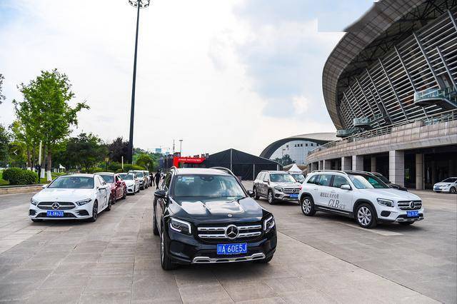 点击进入看图评论