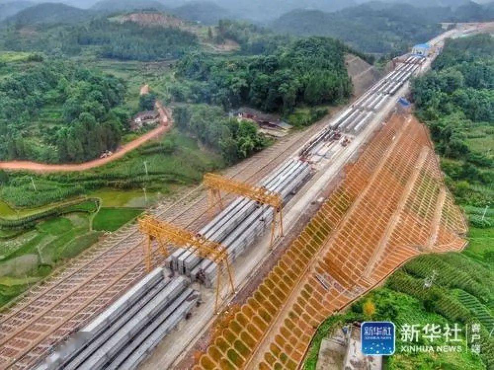 新华社报道:遵义至余庆高速预计年底建成通车