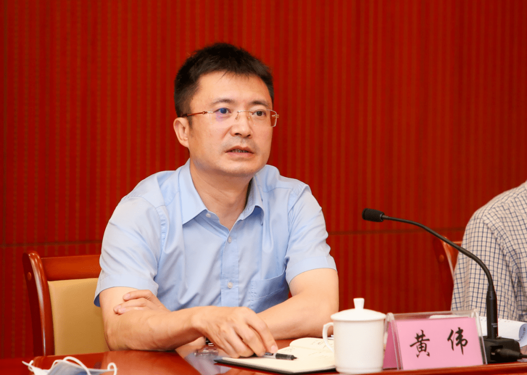 为进一步做好对口帮扶工作,6月23日-24日,福田区委副书记,区长黄伟率