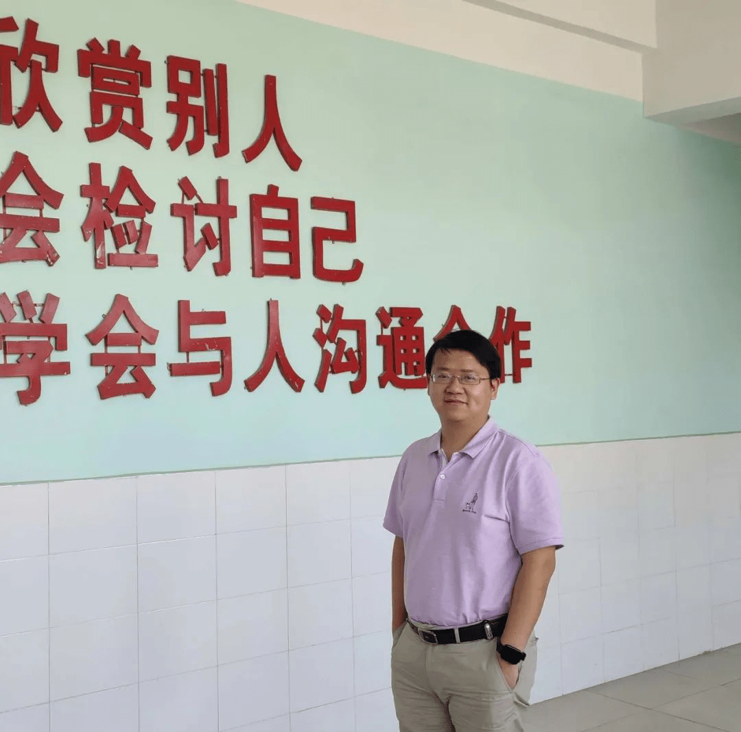 定点授课名师,面对面现场授课 铁一中名师多次送教 直面名校课堂!
