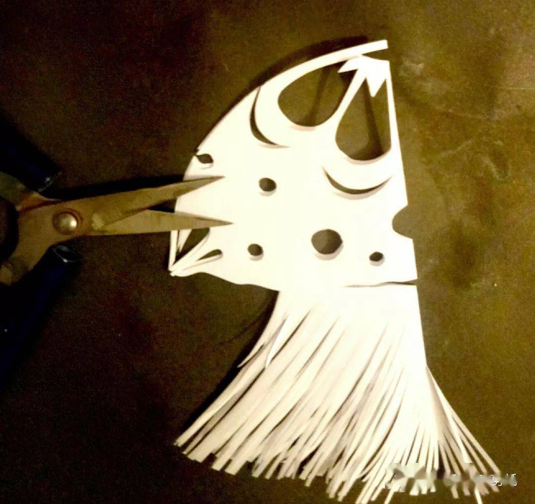 【零基础学剪纸】水母——秦慧老师脱稿剪纸教程(22)