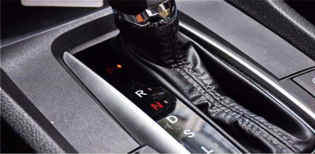 老司机开自动挡车攻略 f7b00558351649c597ab074828d3ac04.jpeg