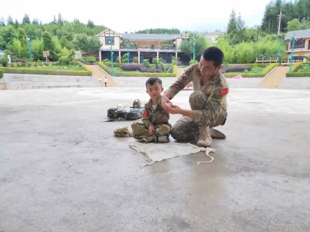 超必一运动官网赞“仁习赤”三地首家军事夏令营基地建在习水游客中心以后不用去外地啦(图7)