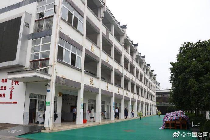 安徽歙县布置高考备用考点,全县准备30艘冲锋艇及大型车辆_新安