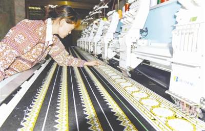 箐苗|传承非遗文化 带动群众就业