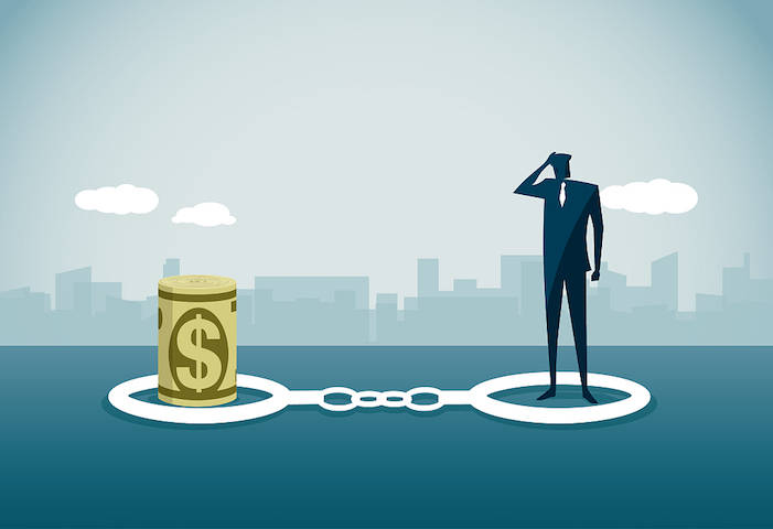 通报|银保监会通报6例银行违规案例，严查违规收费强制搭售