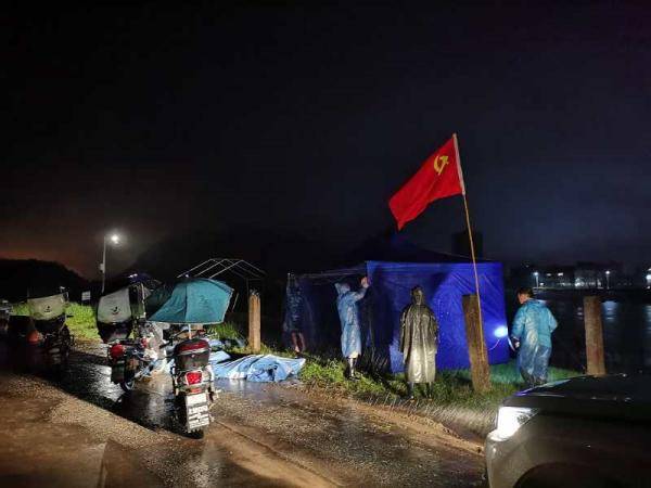 长江|这些黄石防汛一线的画面，应该被记住！