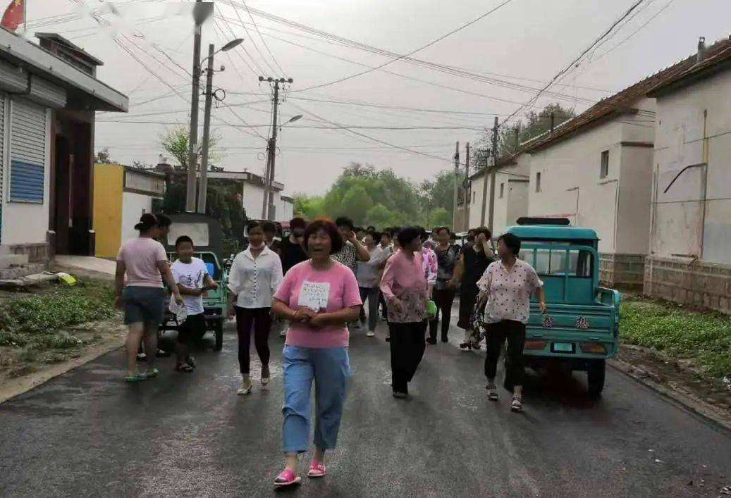 她之声基层商河县怀仁镇片长巾帼志愿服务队引领出彩人家创建新风尚