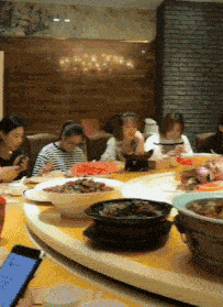 搞笑GIF: 隔着屏幕都能感觉到疼