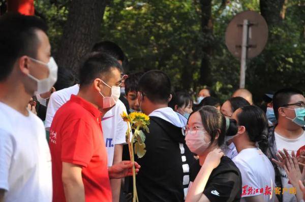 高考|我！们！考！完！了！这个高考不寻常！