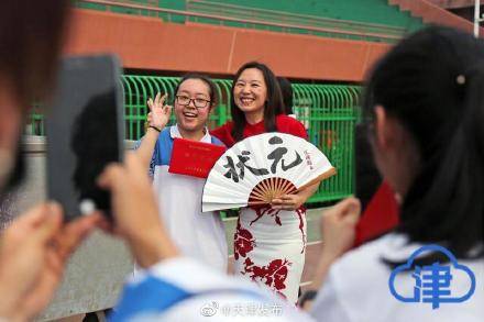 李晓琳|镜头：“别紧张，我会一直陪着你”