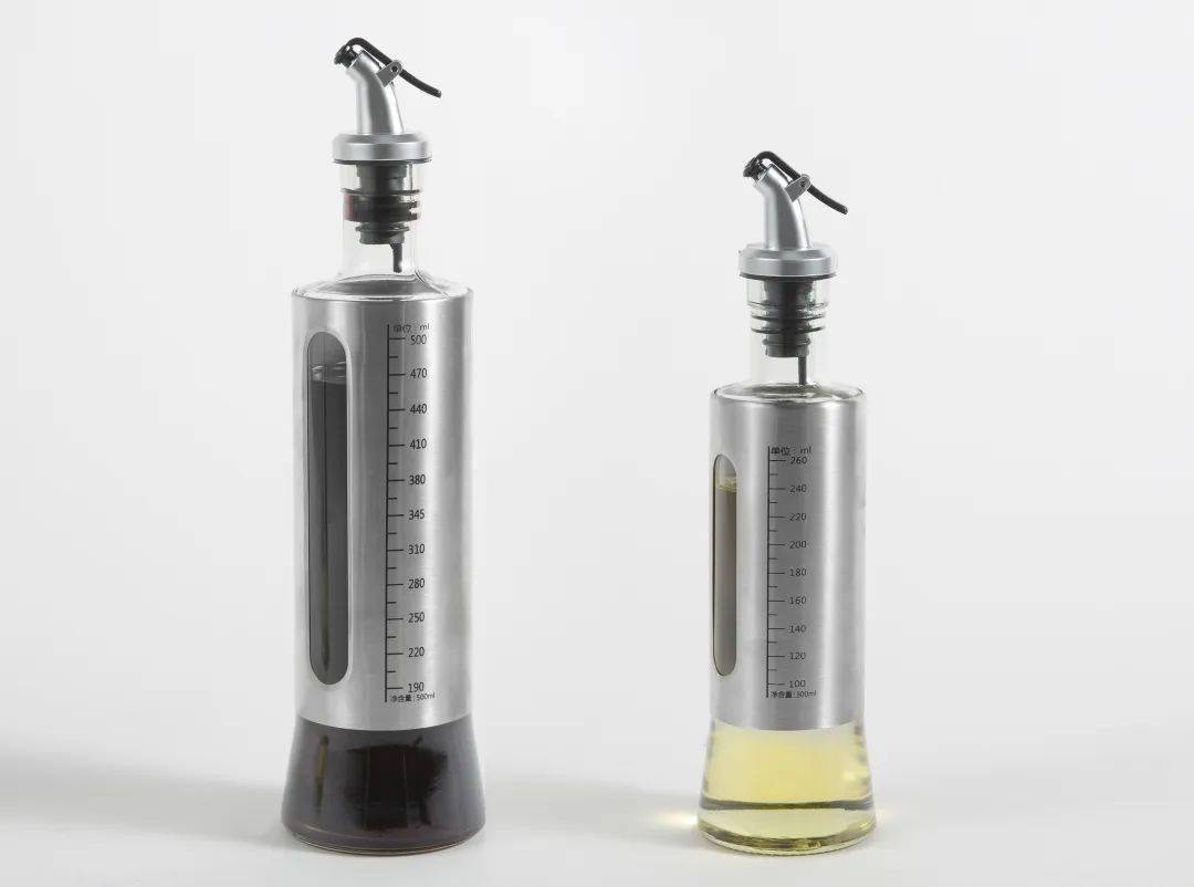 双枪|暗藏5处「机关」！解决厨房一顽疾这只中国造的10多块钱玻璃瓶