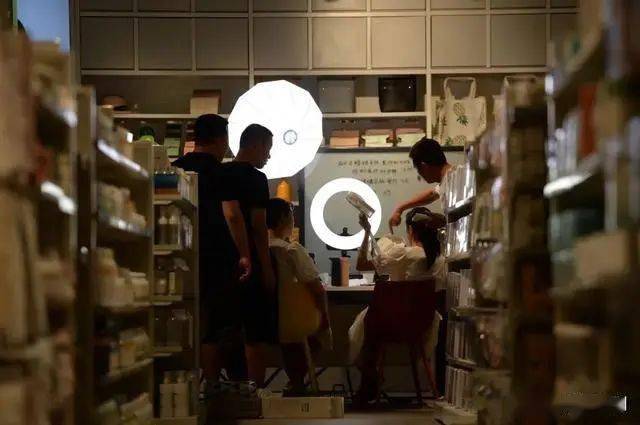明星带货一场赌博：坑位费60万元成交不到10单，
