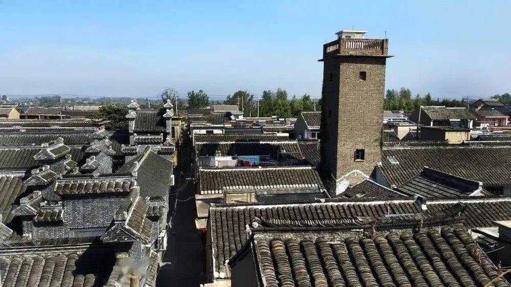 质朴祥和的季市镇季市镇始建于南唐,是一座千余年历史古镇,自古以来不