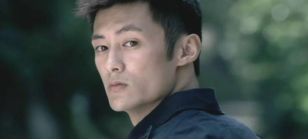 服装|深扒悬疑片服装隐喻：穿成这样能活命