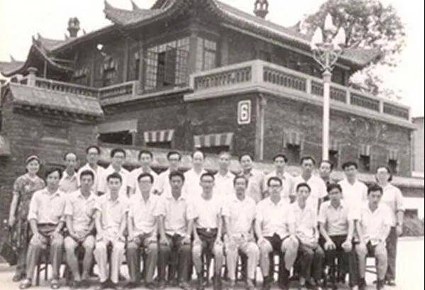 高考|饭统戴老板：激荡40年——一种高考，四次创新