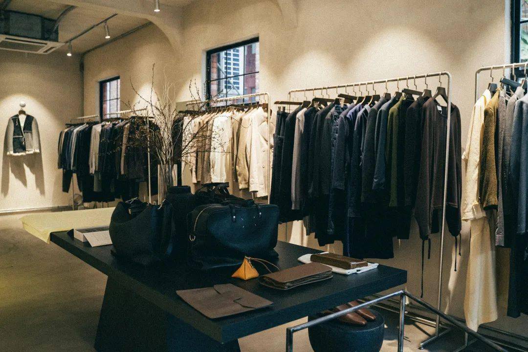 时装|今天逛了广州 3 家时装买手店，余额瞬间少了一半