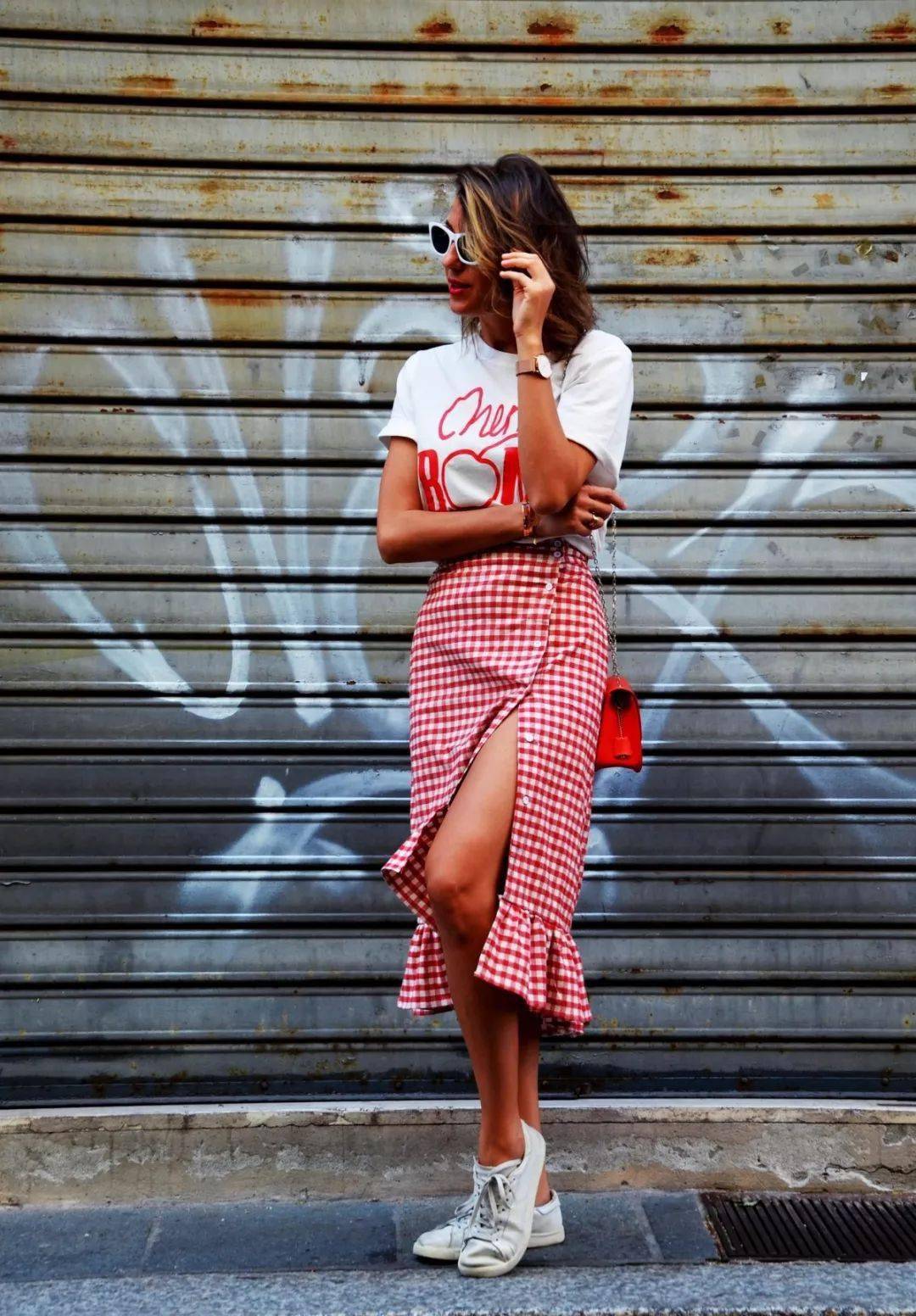 衬衫|这条裙子流行了四十多年，只因它能遮肉，每个女人都该有一条！