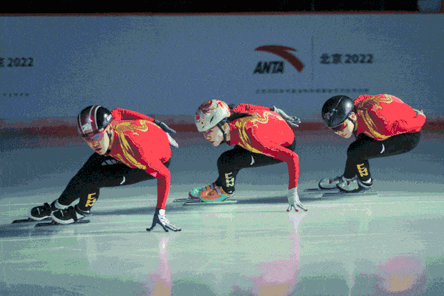 服装|冰雪时尚，我很冷但我也很美