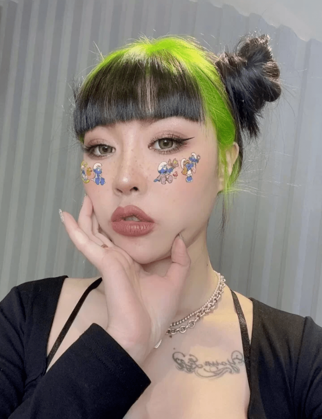 刘海|看了杨超越、Jennie们的非主流挑染 我居然有点心动