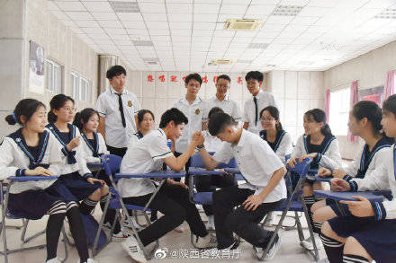 夏之|又是一年毕业季一组暖心纪念册勾起青春回忆