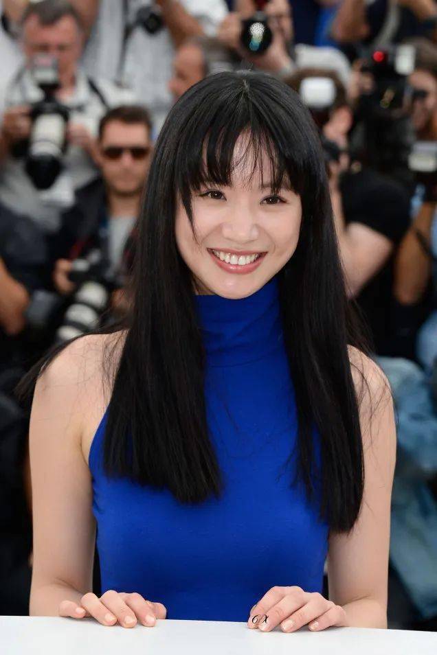 隐秘|因《隐秘的角落》爆红，这个92年小花的“空气脸”也太高级了！