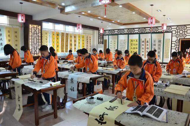 番禺|书法传文化,墨香满校园!石壁小学校园书法文化建设广受好评
