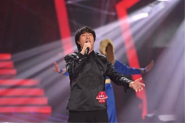 来自|朱迅、小尼发布电影海报《迅速爱上尼》？