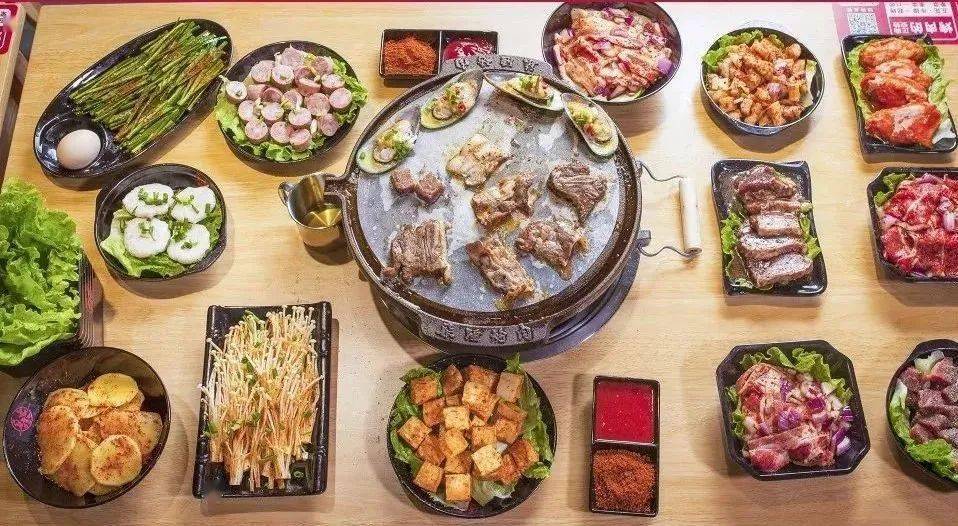 五花肉|酥嫩爆汁！【火遍长沙的“网红烤肉”】78元抢门市价235元 柒酒烤肉 3-4人餐！现切现拌