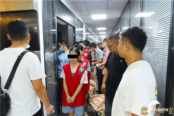 受害人|与“女主播恋爱”牵出大案 120余名涉案人员被押解回青