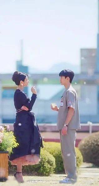 剧中|虽然是神经病，但够时髦就没关系！