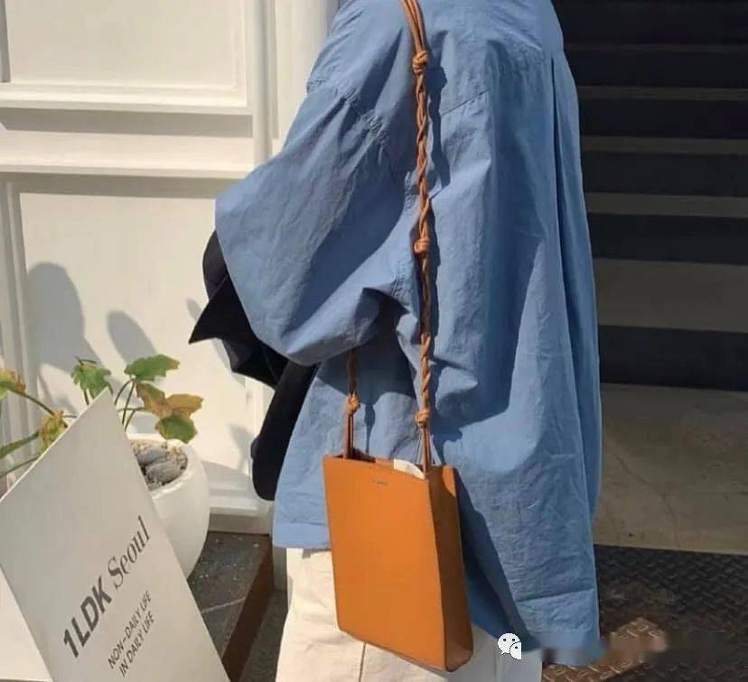 Tangle|团购 | 此生必收单品:极简美学代表作JS扭结相机包