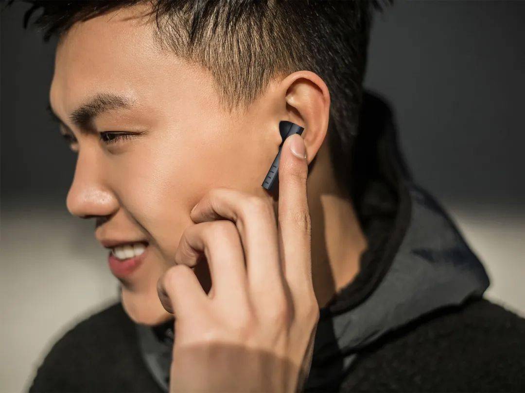 AirPods|时隔3月再送彩蛋，FIIL真无线耳机新色开售！