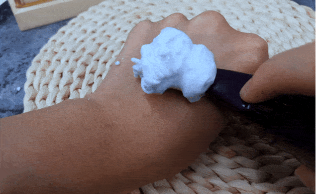 角质|能搓出“脏东西”的它3秒卖出一瓶！去角质、黑头、收毛孔，给你肌肤来次“大扫除”!