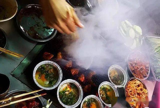 昆明|竟然让外卖小哥跑断腿这几家“凹糟”烧烤店