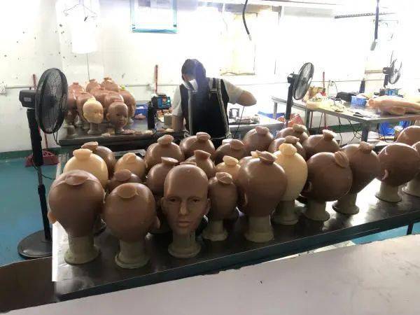 娃娃|探访成人娃娃工厂：疫情期订单翻番，预测风口要来