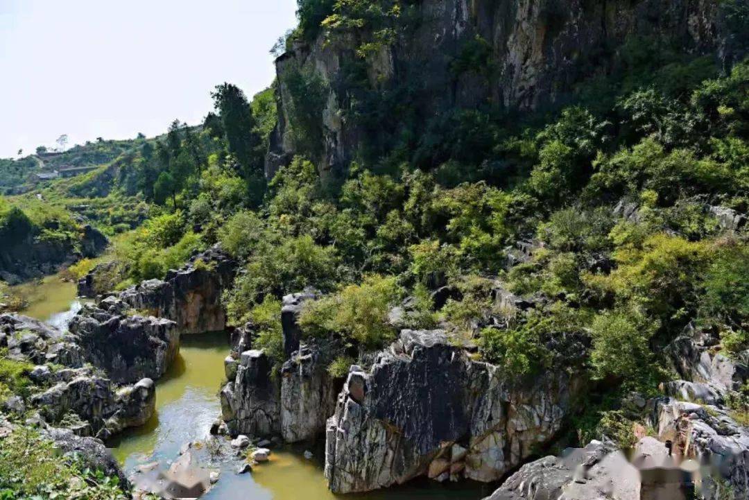 咸阳乾县:漆水河复流,映照如画般石林美景